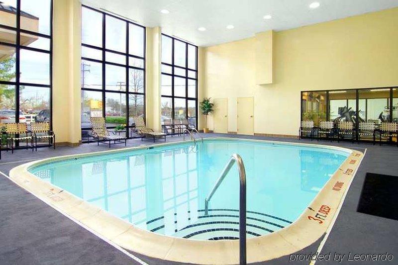 Hampton Richmond/midlothian Turnpike 3*