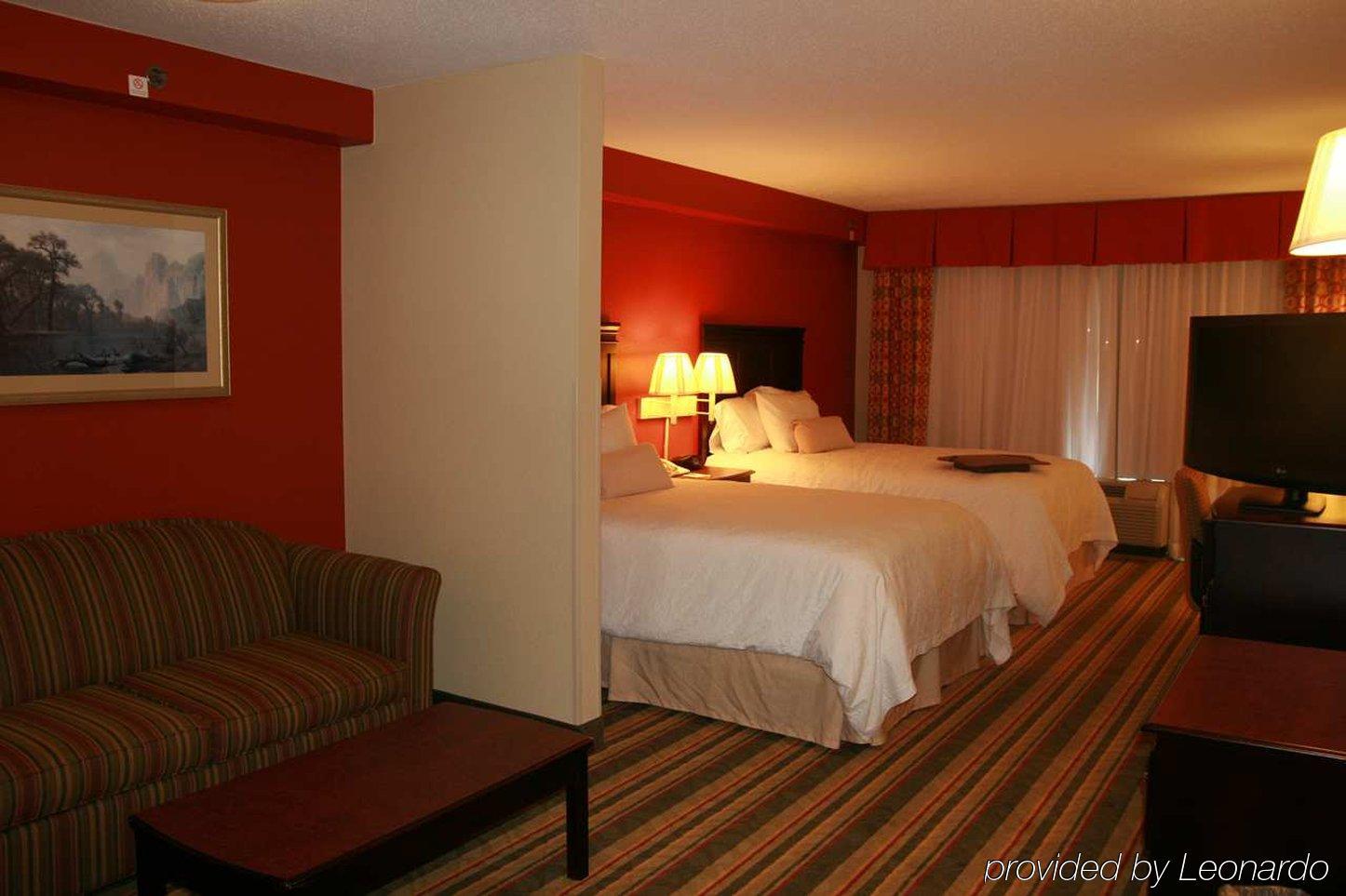 Hampton Richmond/midlothian Turnpike 3* Midlothian