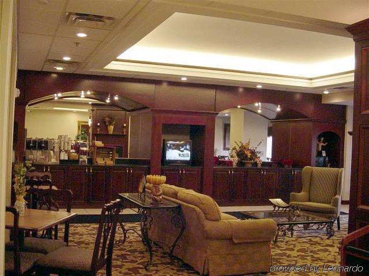 Hampton Richmond/midlothian Turnpike 3*