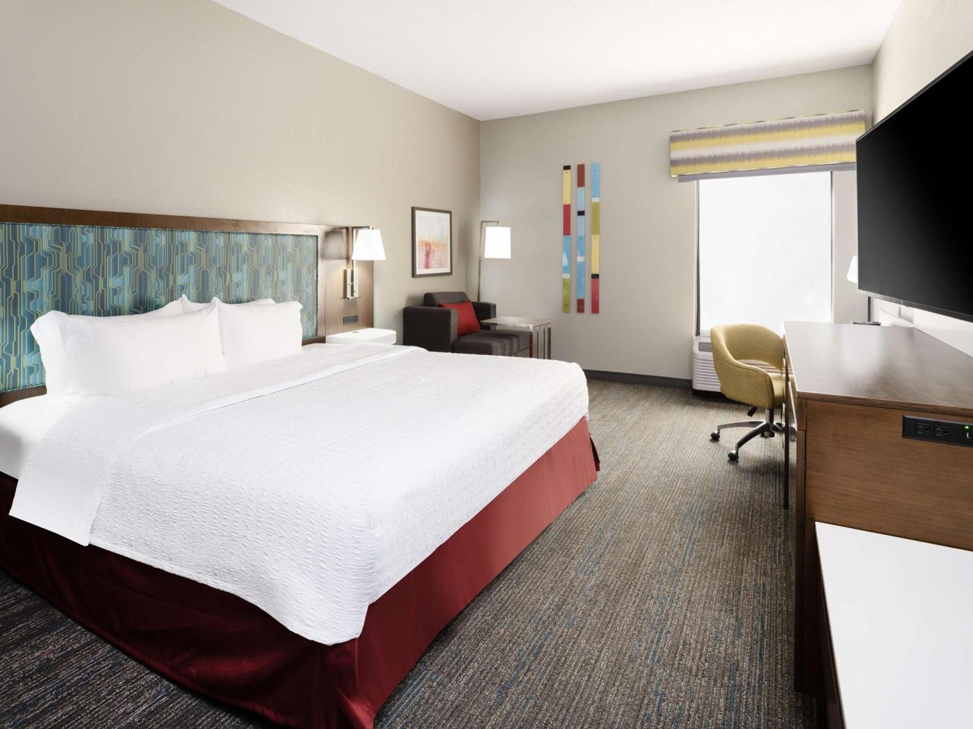Hampton Richmond/midlothian Turnpike 3*